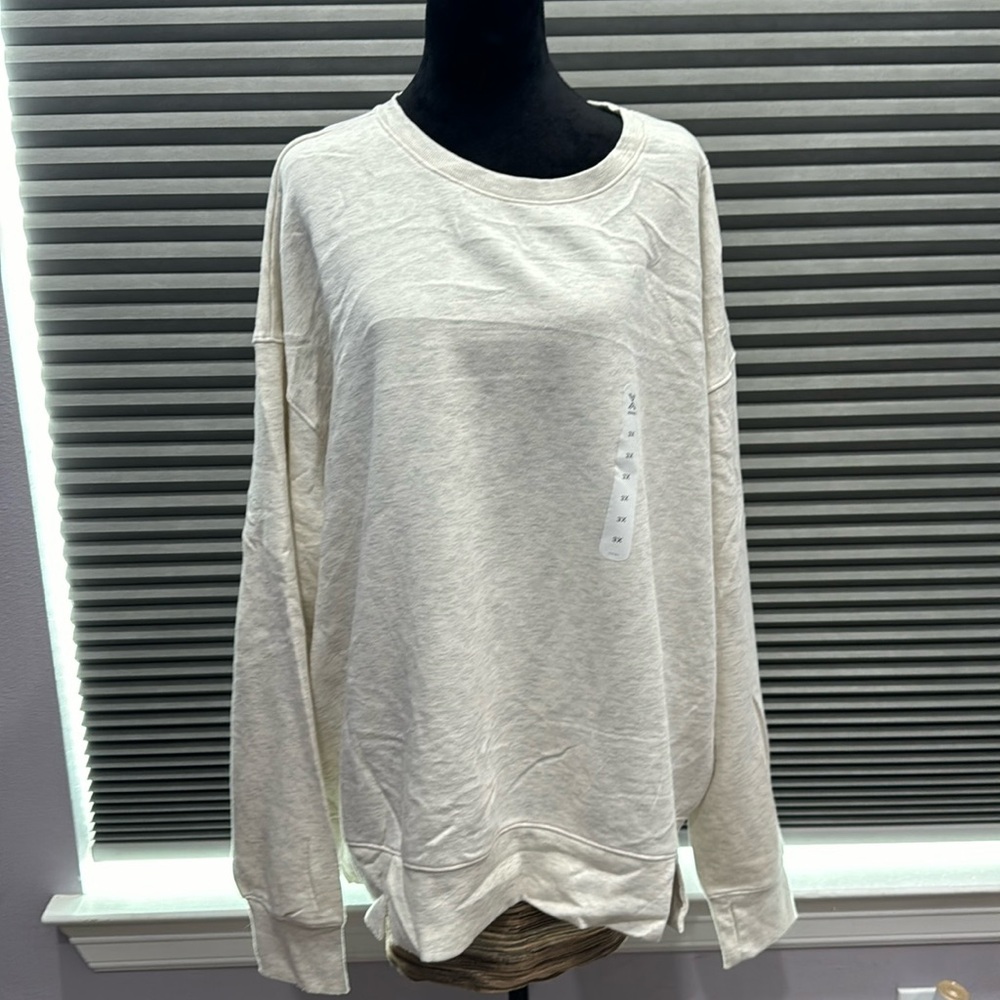 Pullover sweater